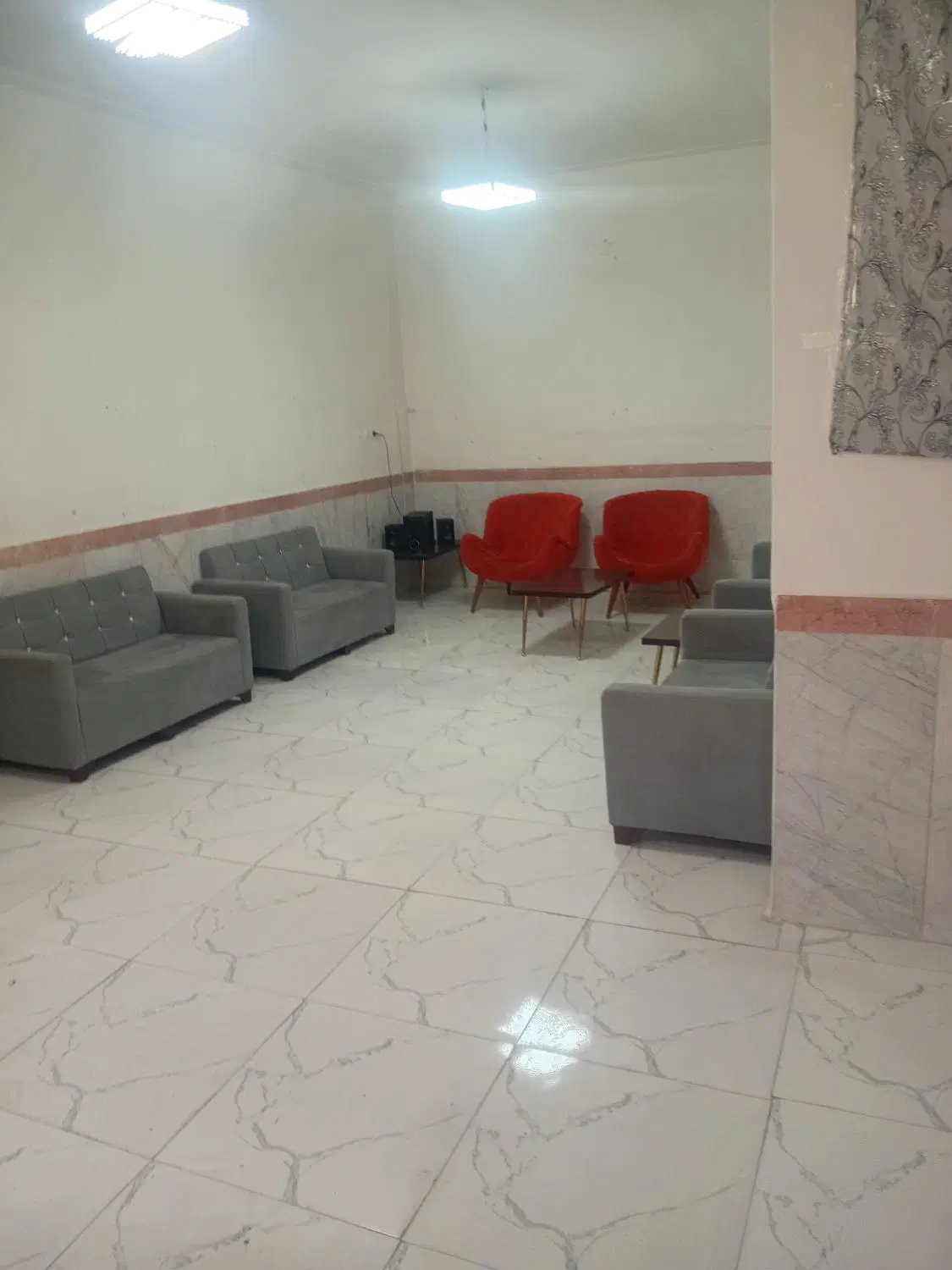 اجاره واحد ۱۱۰ متری چهارراه رودکی خیابان اصلی