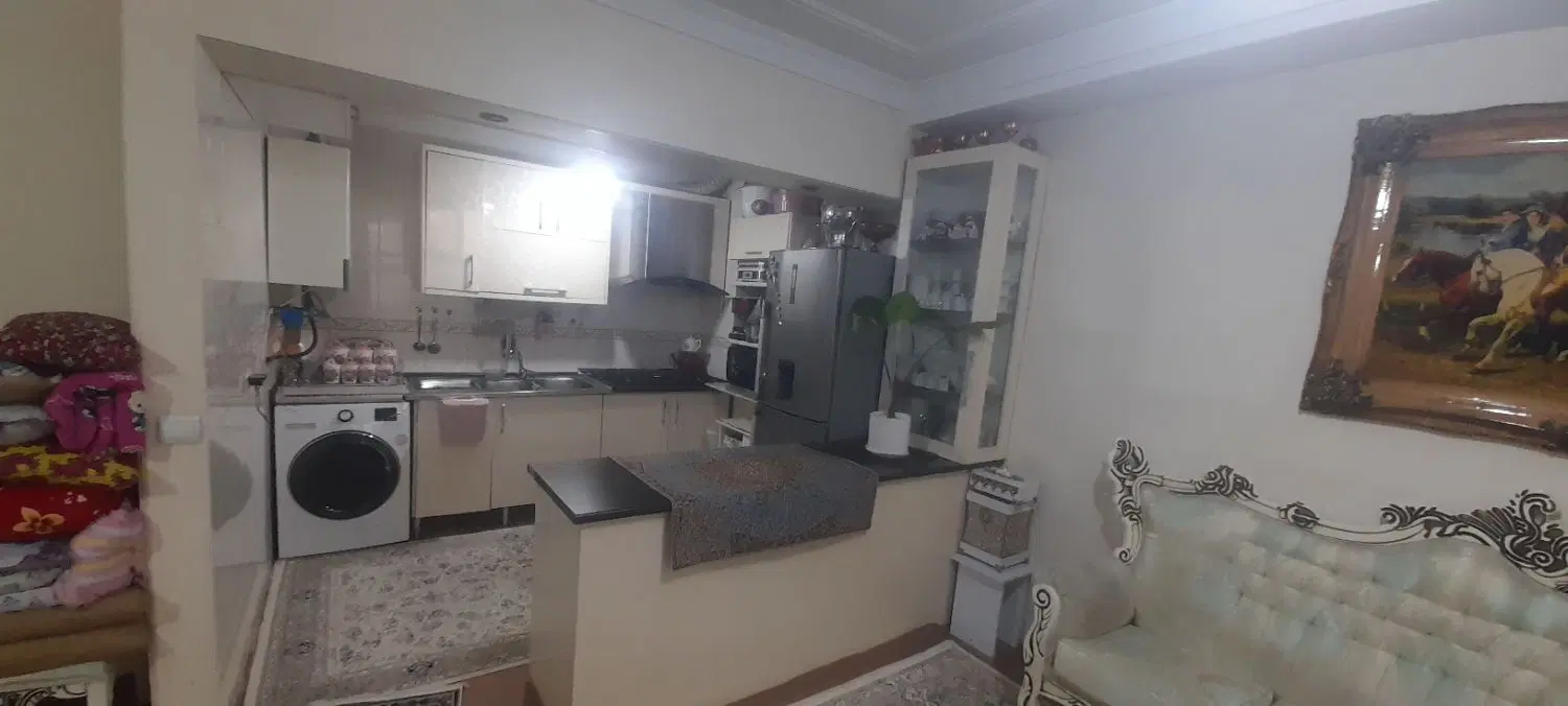خوش نقشه انباری و آسانسورحیاط دارد