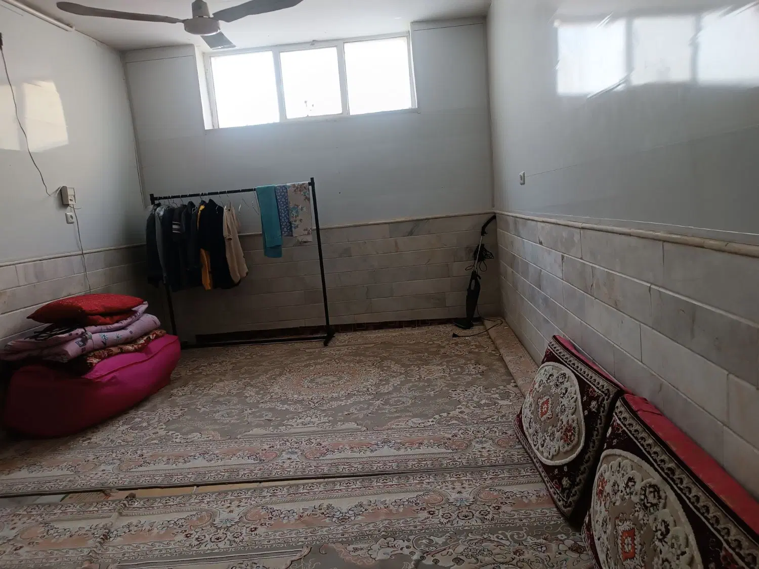 زیر زمین 50متری  ورودی مجزا