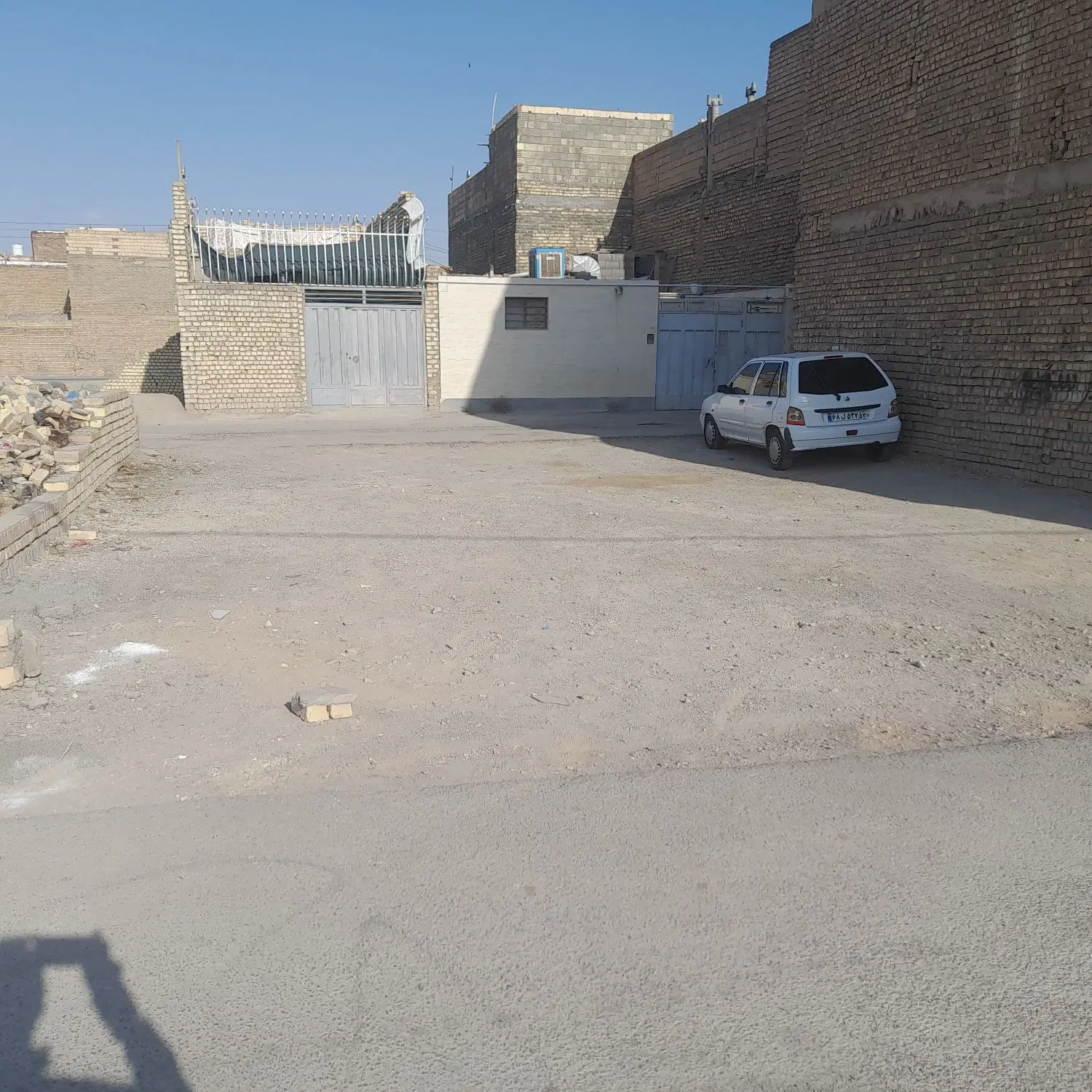زمین،۱۳۰متری