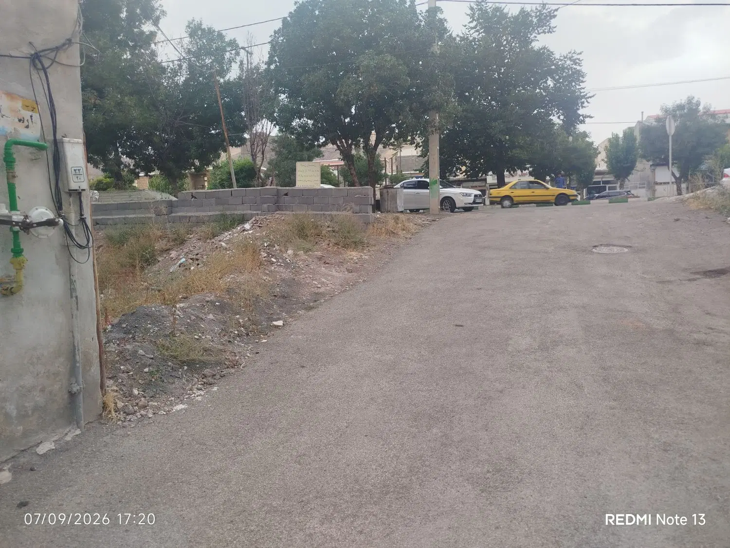زمین مسکونی و تجاری در خیابان ۱۷ شهریور