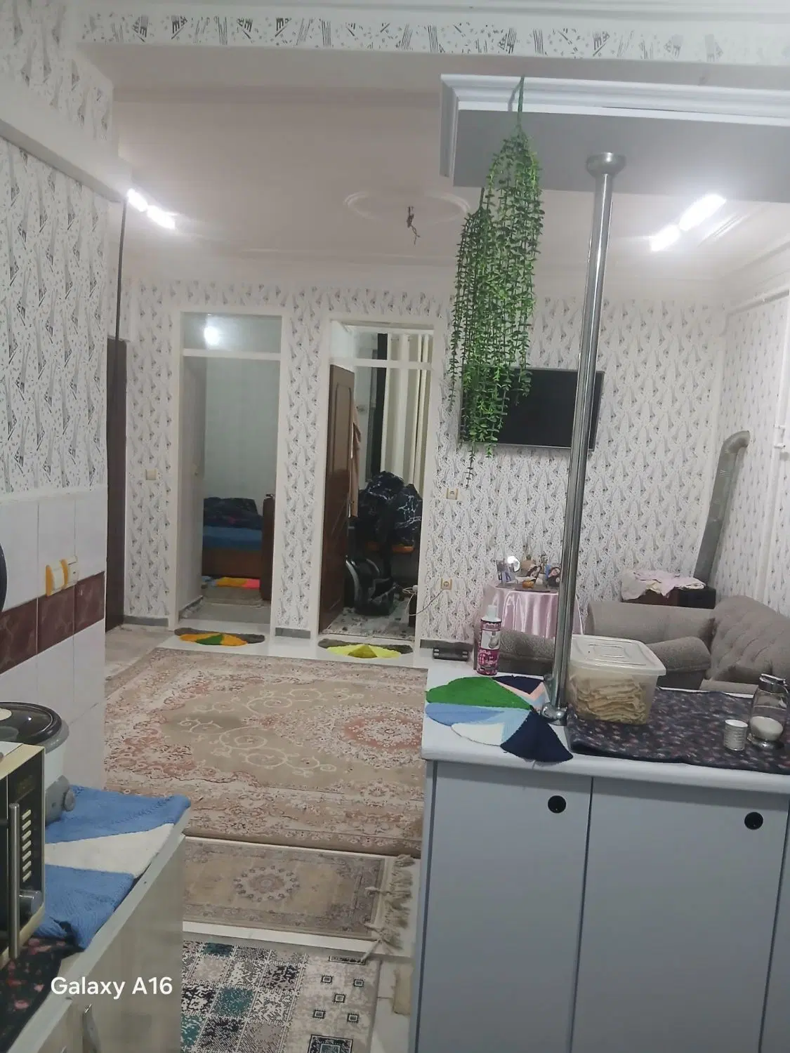فروش تک واحدی ۶۳ متری فلکه گاز