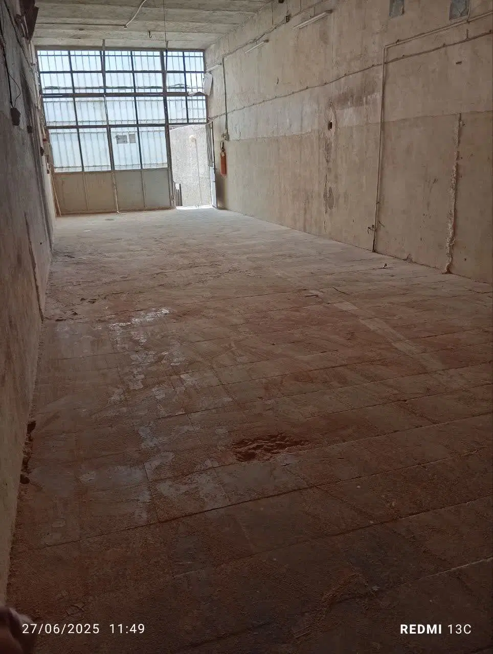 کارگاه اجاره ای ۱۴۵متری در خیابان محمدرضاسمش