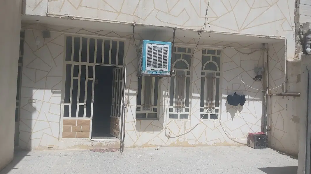 خانه ۱۳۰ متری برای اجاره_ حیاط ماشین رو