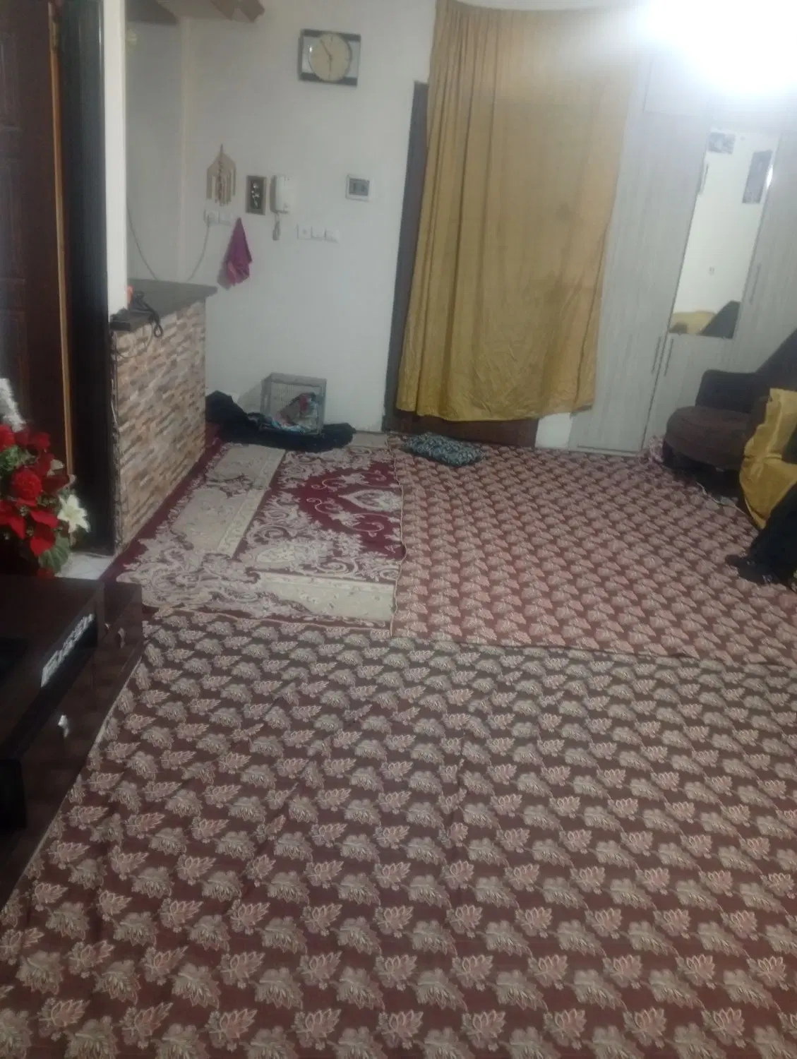 آپارتمان طبقه همکف با صحن حیاط عقب
