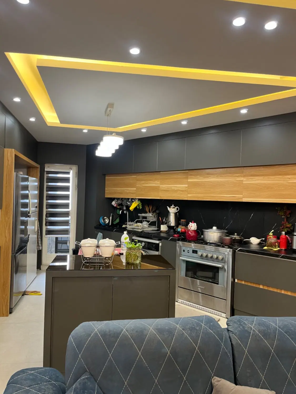 فروش  تک واحدی ۱۲۱ متری  لاکانی