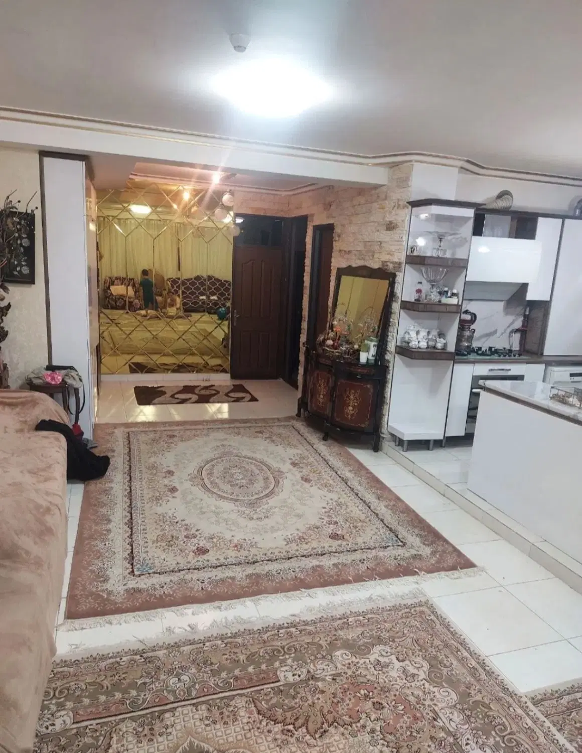 فروش آپارتمان  ۹۵ متری (باغمیشه) فرشته نصر