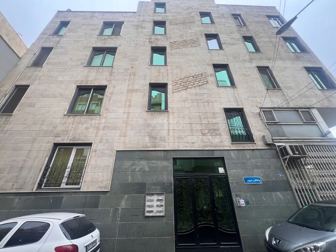 اندرزگو ، کریمی ۸۳ متر مناسب سرمایه گذاری