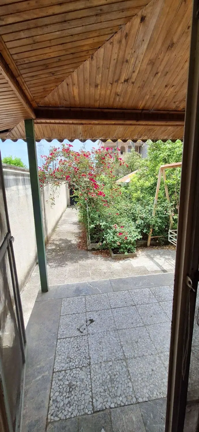 ویلا تنکابن نزدیک جاده اصلی