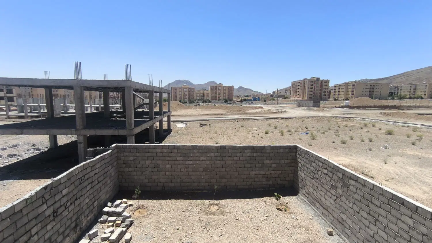زمین مسکونی
