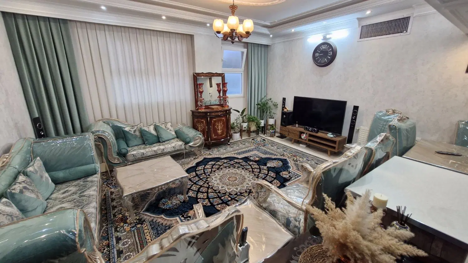آپارتمان نقلی و شیک ویژه زوج  و مجرد
