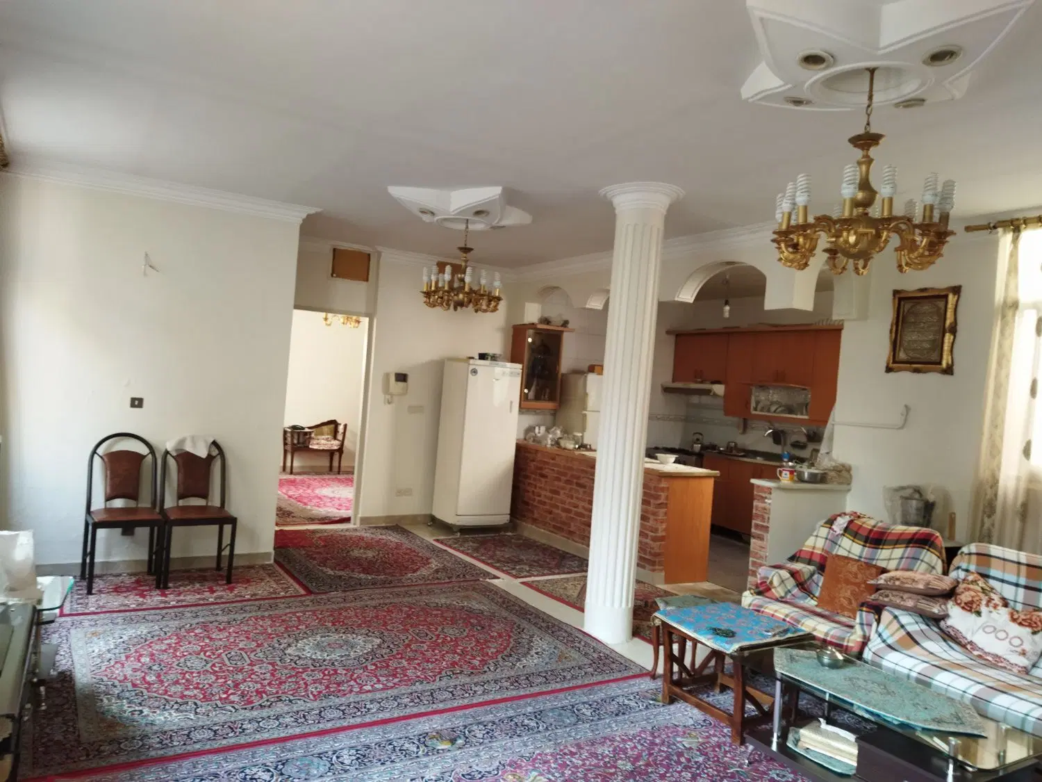 واحد ۱۰۰ متری تجاری