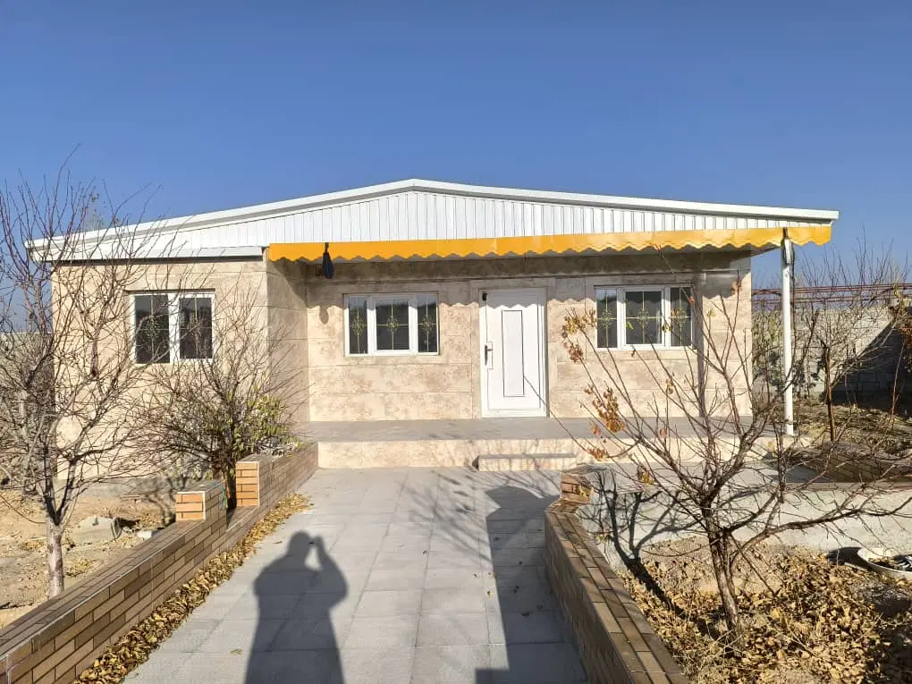 قطعه  مسکونی  دو بر  در سردرود