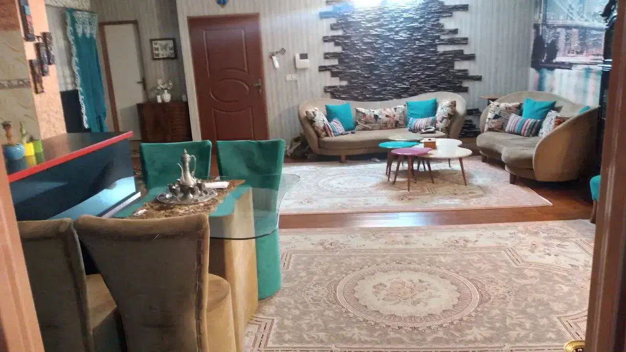 آپارتمان ۸۵ متری ، چهار طبقه تک واحده