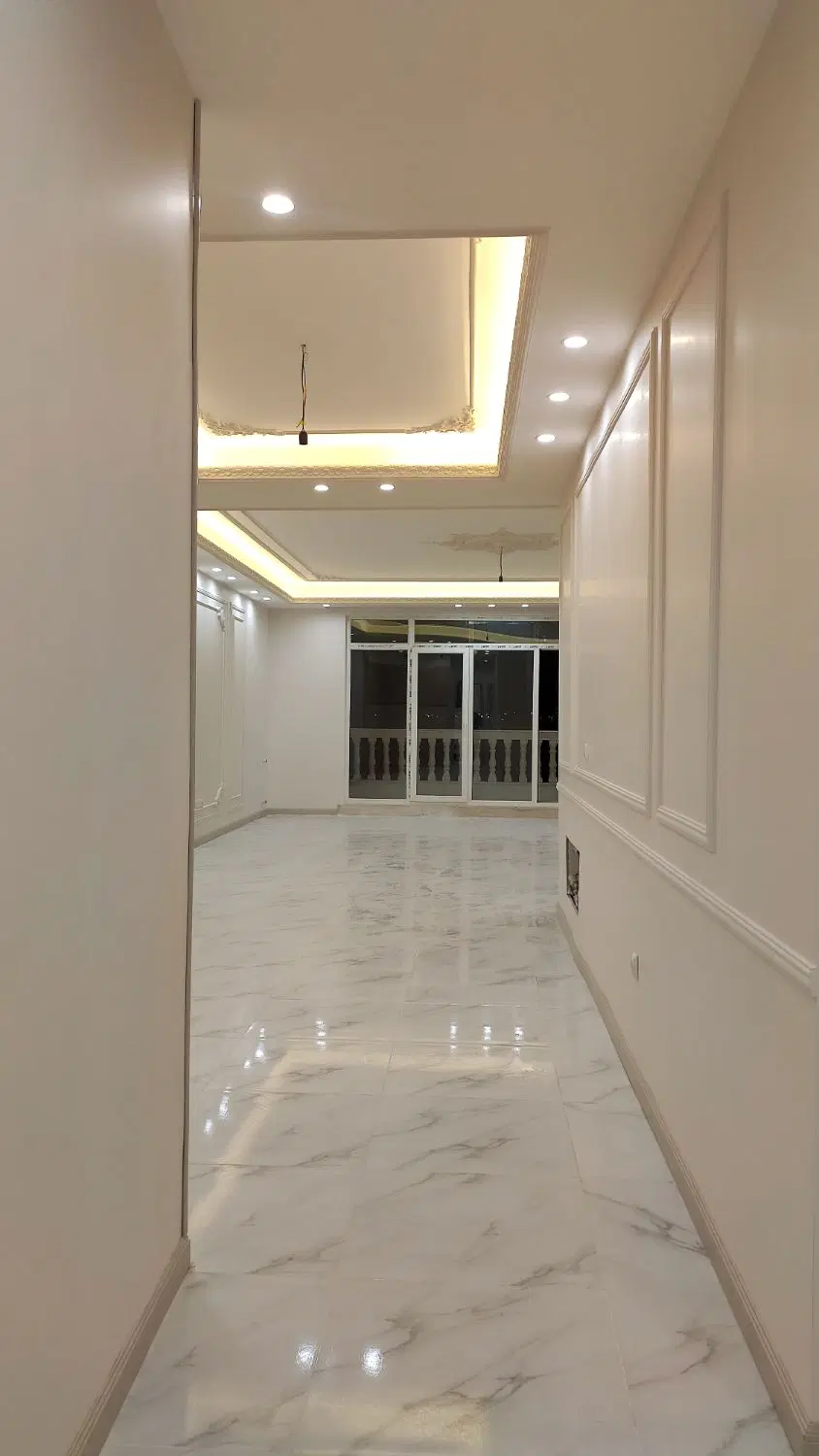 آپارتمان ۱۱۸ متری نوساز،کلیدنخورده،ویوی ابدی