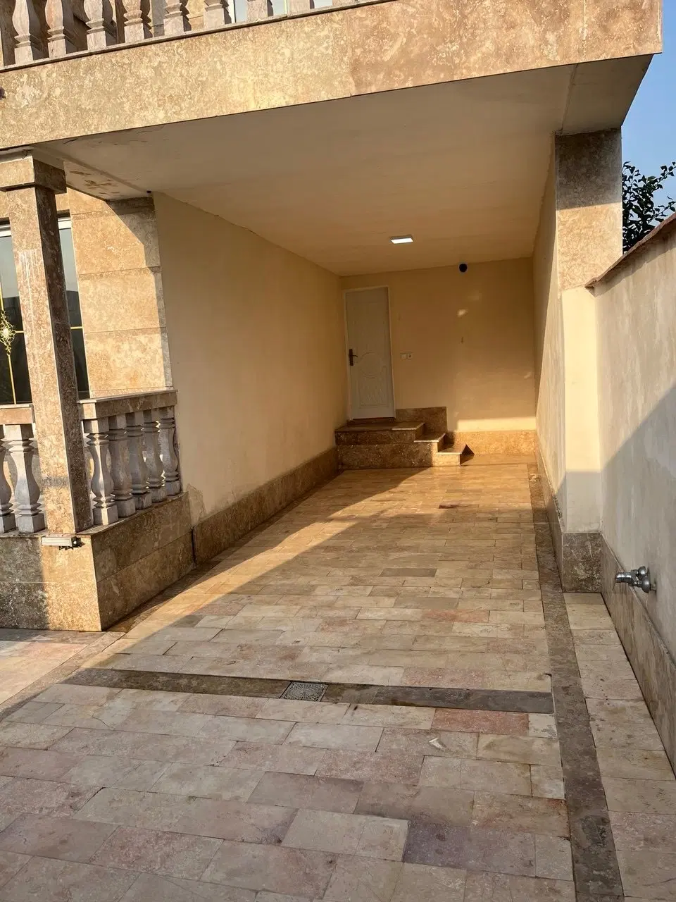 ویلایی لوکس ۱۶۰متری شهری