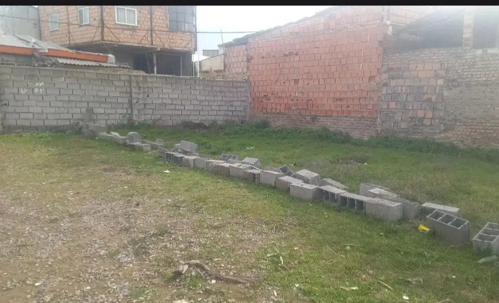200مترزمین فروشی