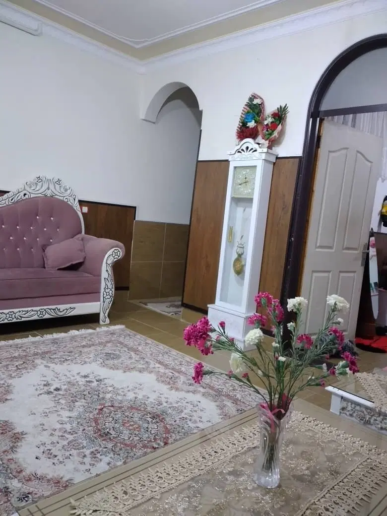 حیاط فروشی۸۵مت خیابان وحدت کوچه قهرمان