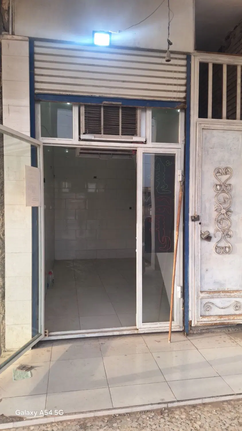 مغازه ۱۸ متری دوطبقه ابتدای فرهنگیان