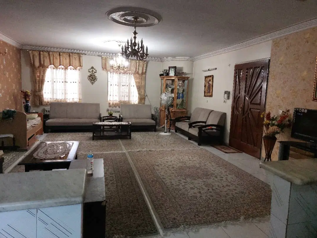 آپارتمان ۱۰۱ متر ستاری گلشن