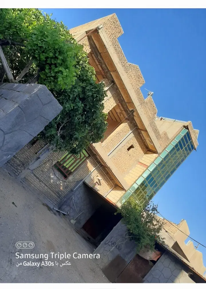زمین وساختمان ۲طبقه در هرسین روستای چهر