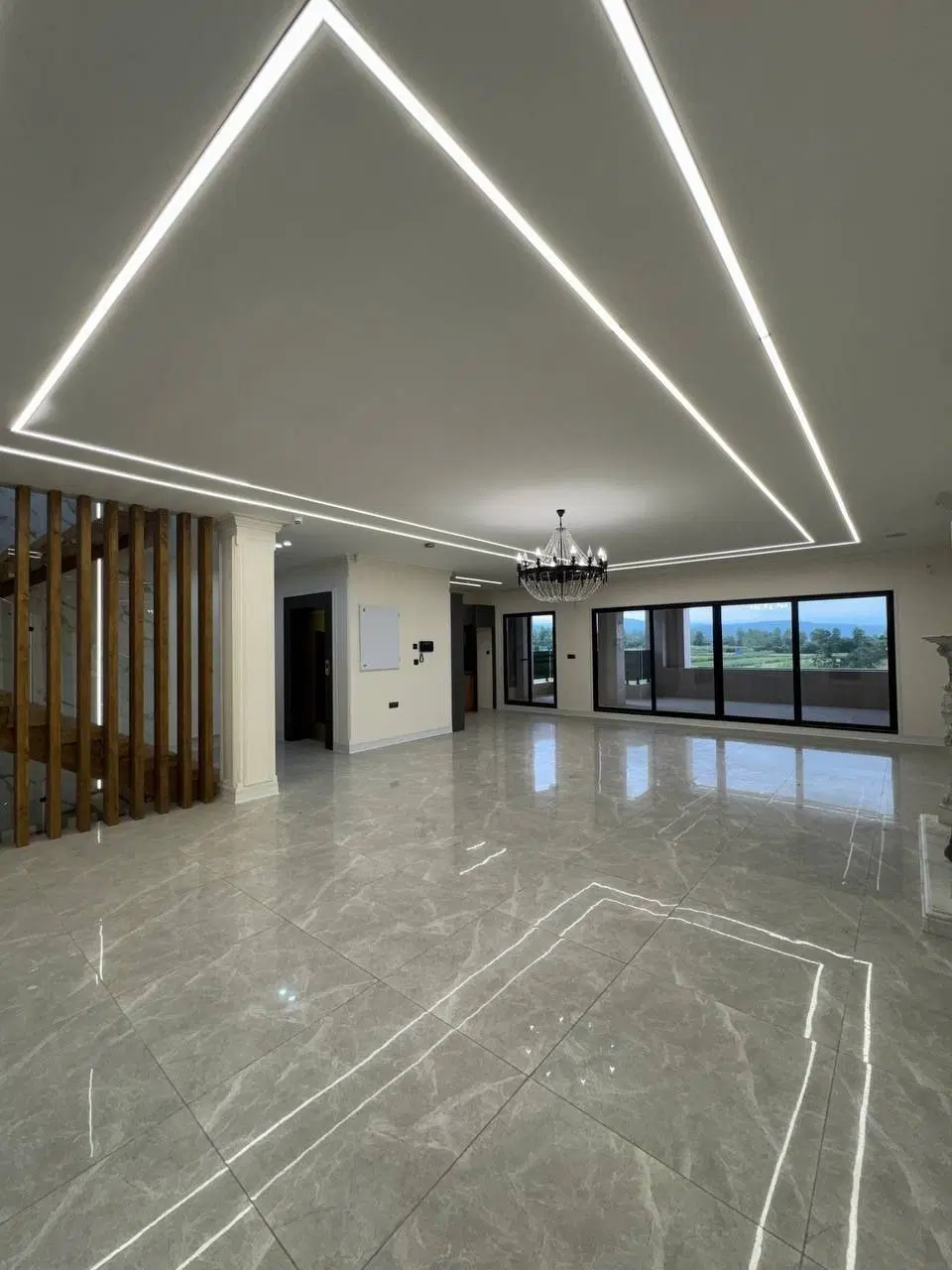 عمارت900متری با استخر 5خواب_اقساطی_ معاوضه