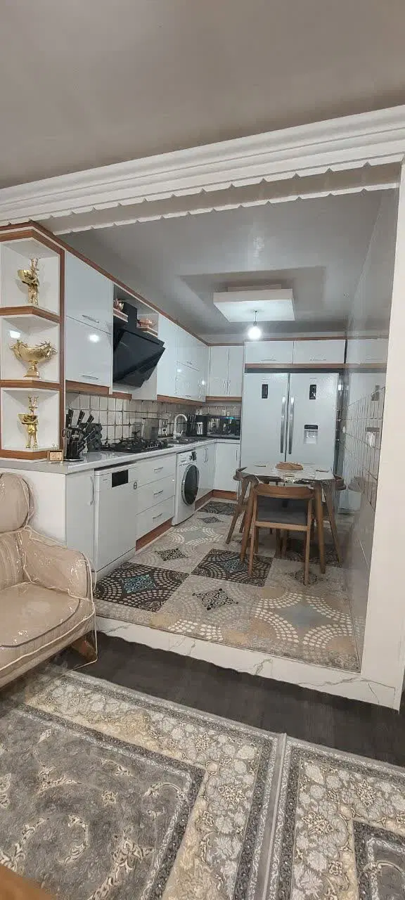 خانه ۲ طبقه ونیم و با پارکینگ (تازه ساخت)