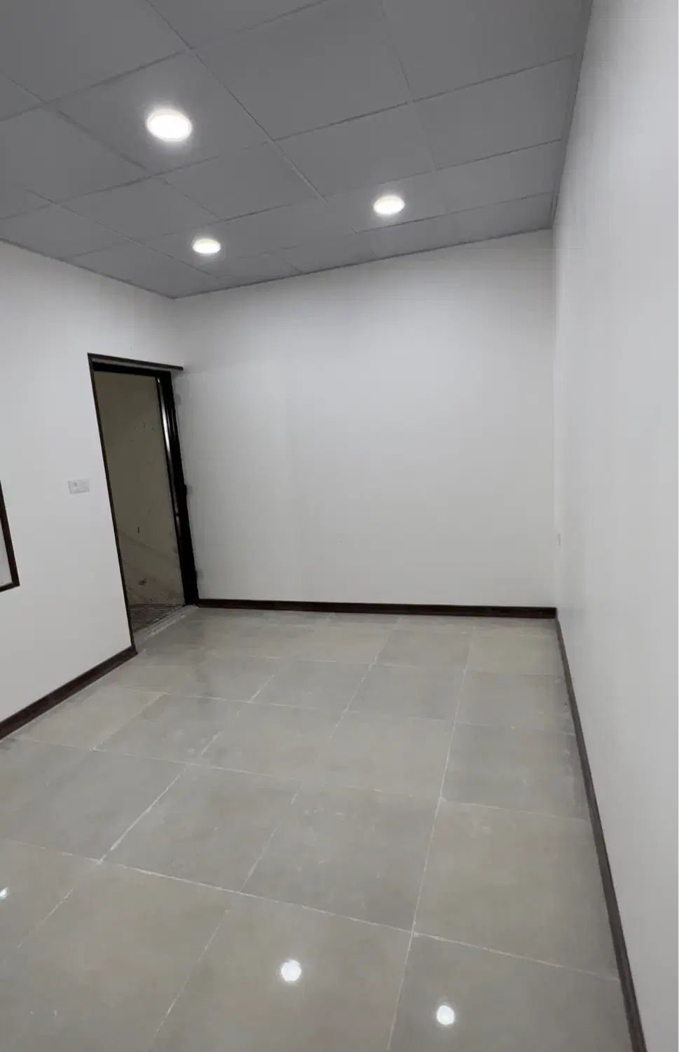 کارگاه سوله  انبار صفر ۳۰۰ متری خوش ساخت فروشی