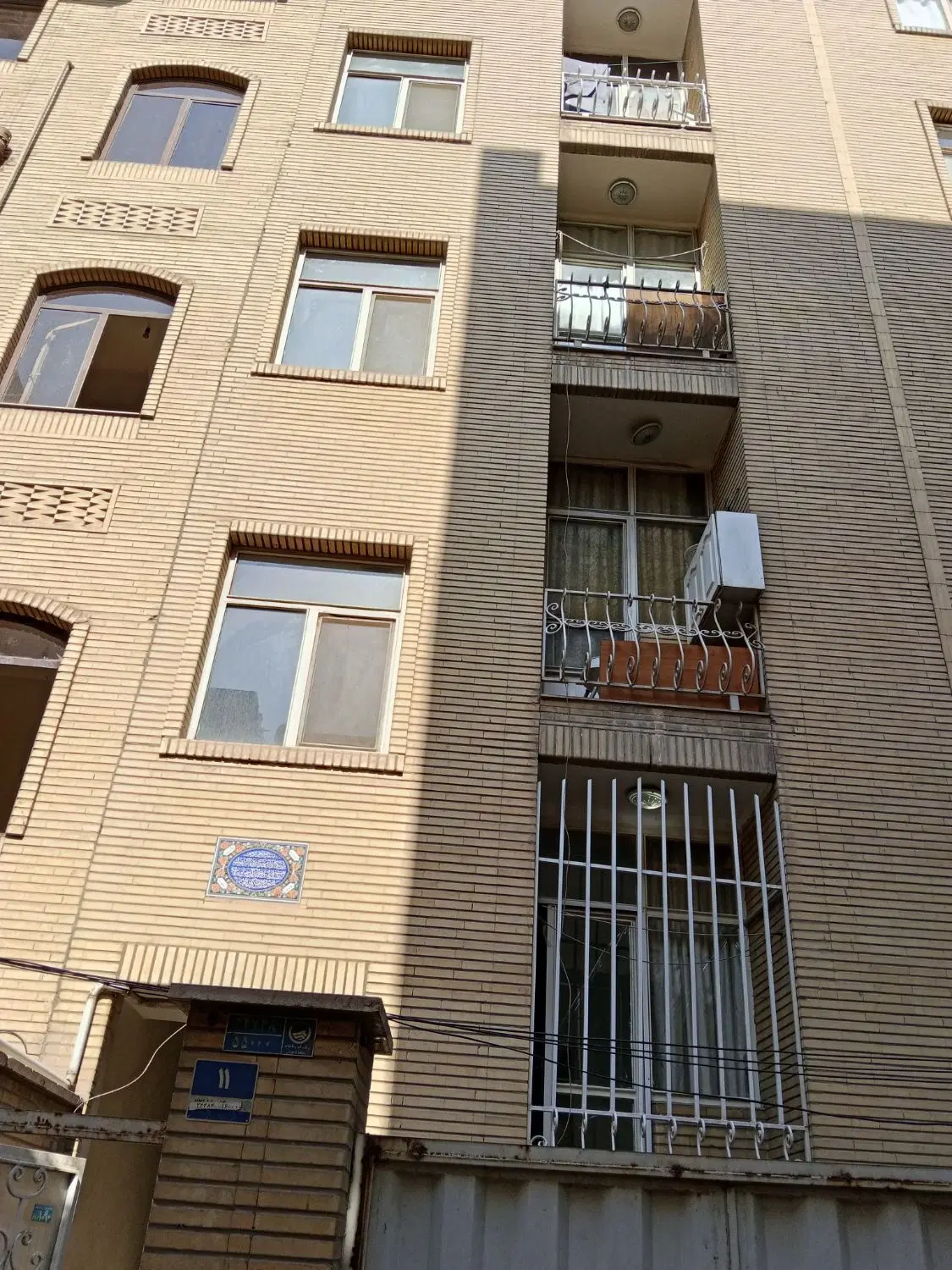 آپارتمان در۳ط تک واحدی