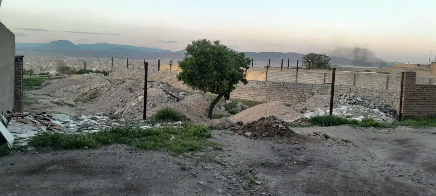 زمین در شهید مدنی