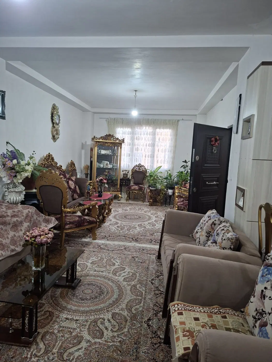 واحد 104 متری طبقه اول
