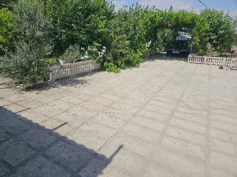 باغ باغچه ۵۲۰ متر داخل تهران