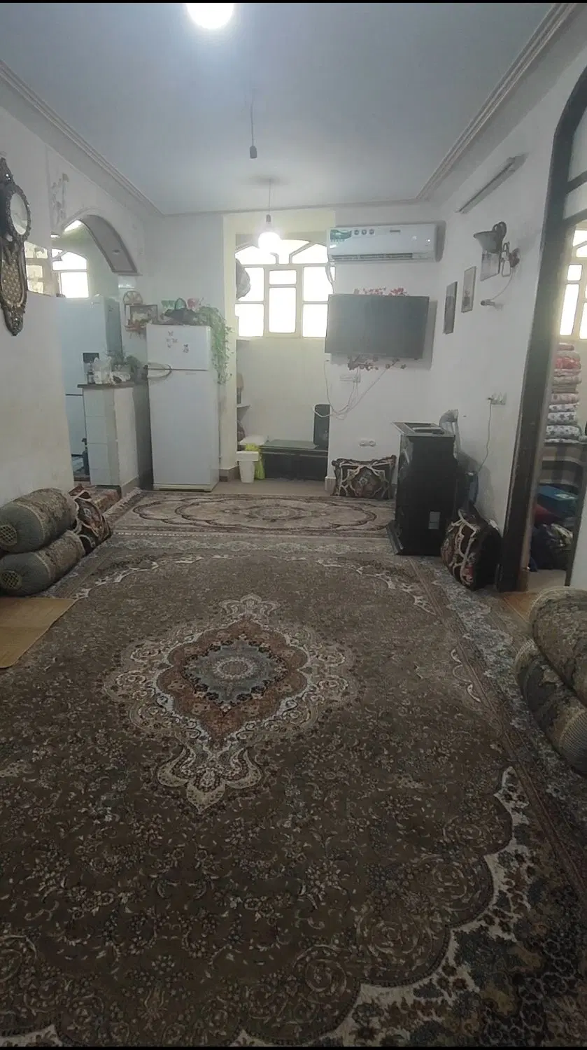 آپارتمان میدان شهدا