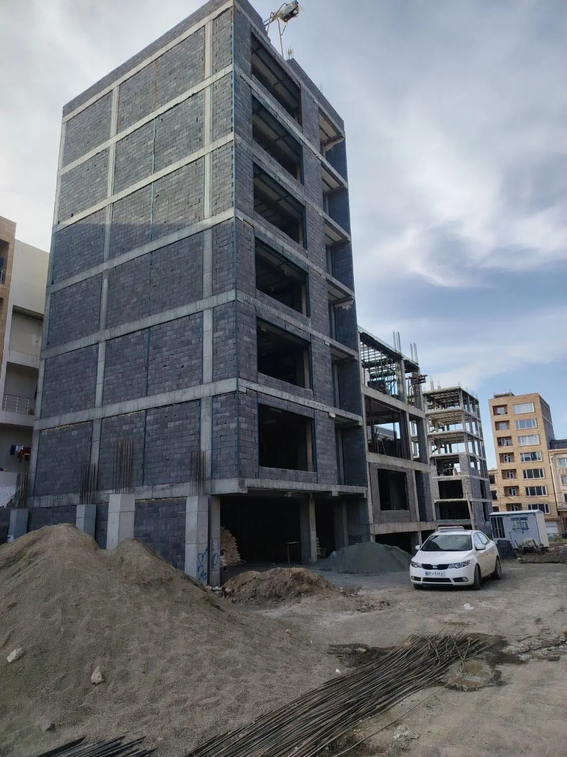 فروش واحد مسکونی مشاعات تکمیل دوشان