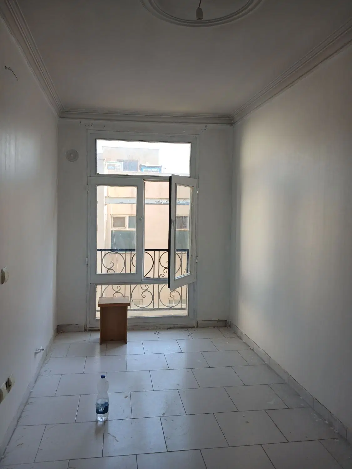 آپارتمان میدان ۹۲ نارمک ۶۰ متر دوخوابه بزرگ