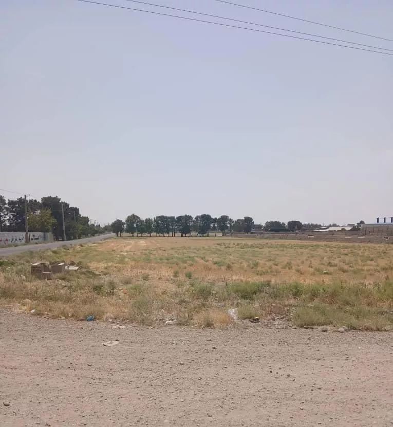 رباط کریم نوده زمین۹۷متری باسند ومدارک سالم