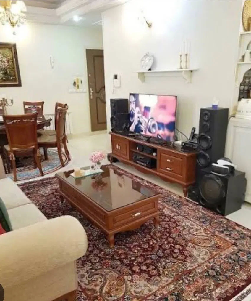 آپارتمان ۹۲متری_چند قدمی بلوار ارم_فول امکانات