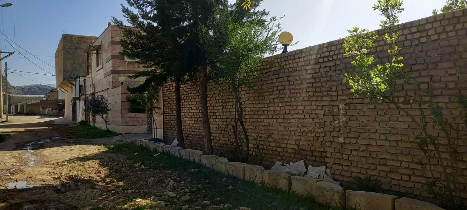 انبار..سالن ۱۰۰ متری