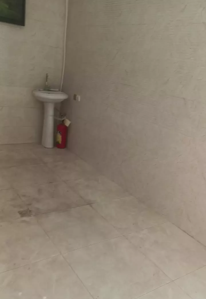 مغازه 15متری