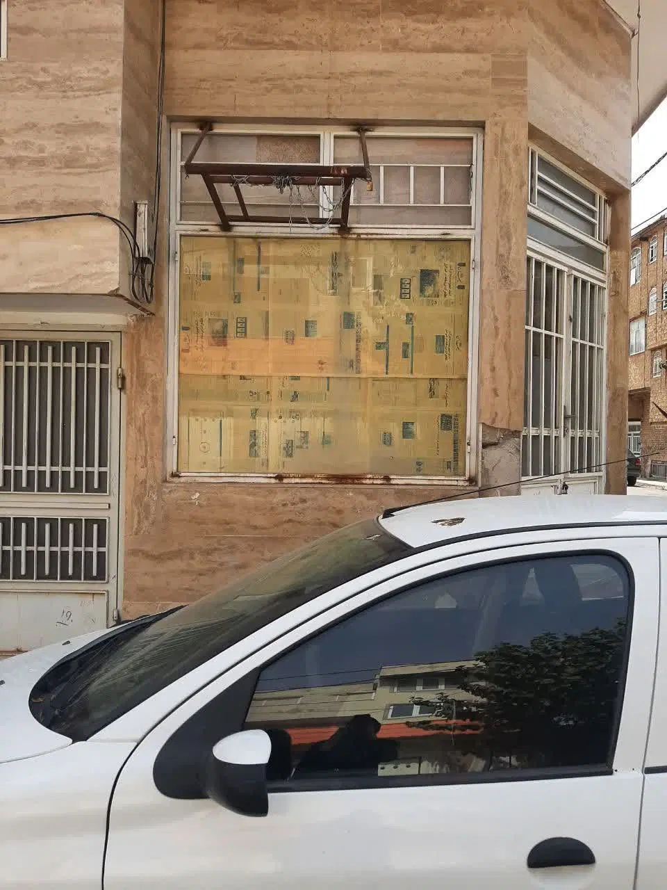 مغازه صرفا جهت انباری