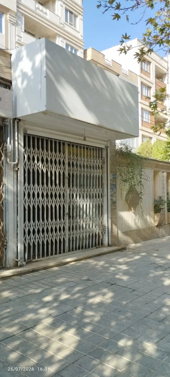 مغازه  داخل بوستان ۶