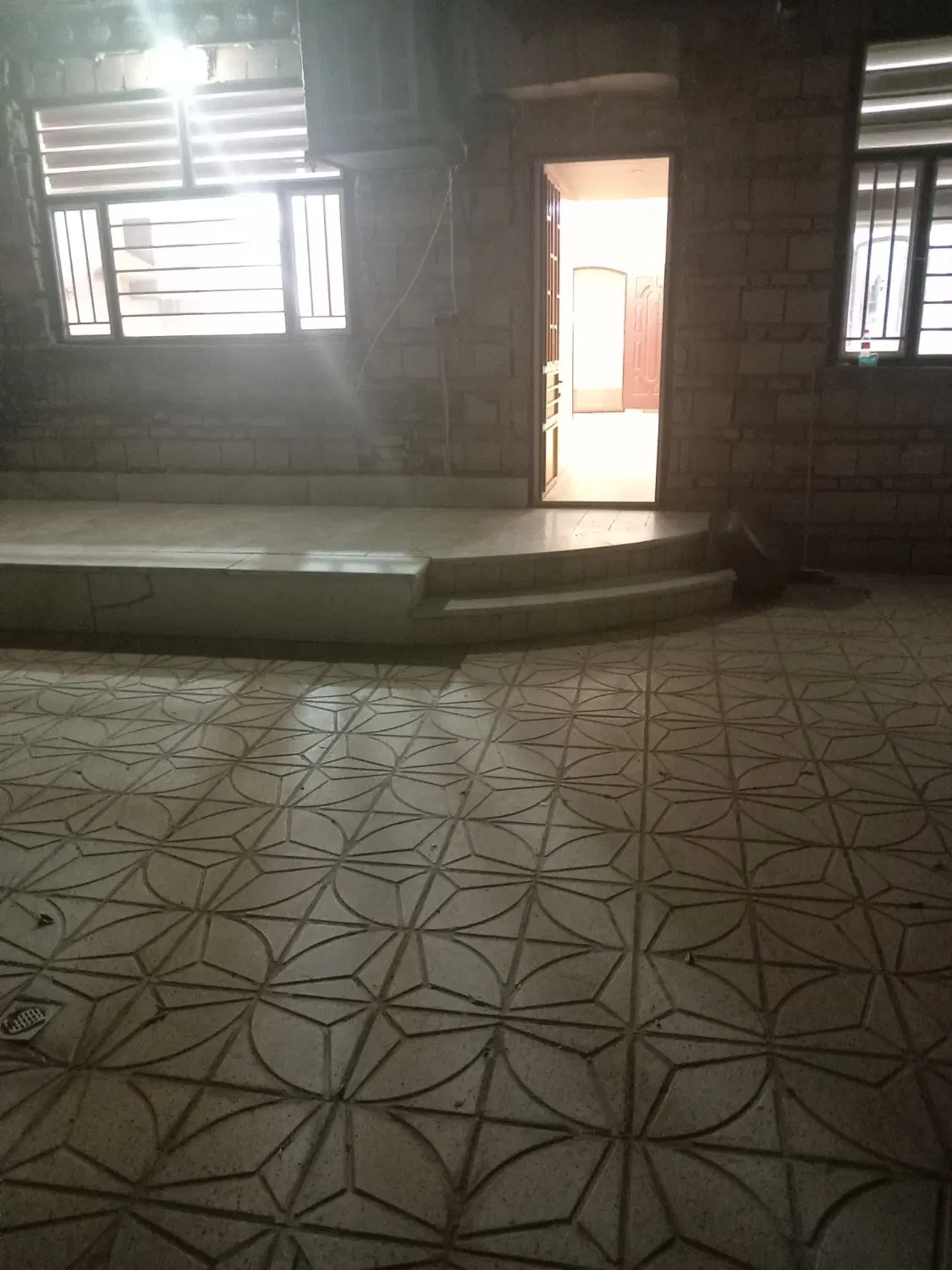 رهن و اجاره، اپارتمان، ایمان