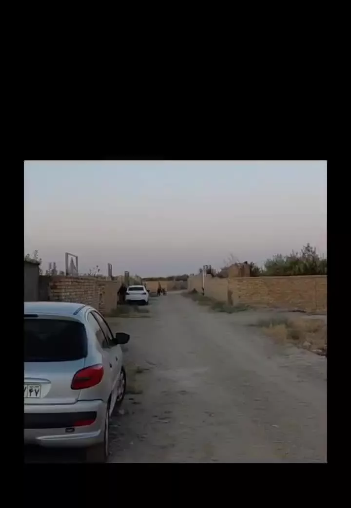 باغ ۸۰۰ متری چهاردیواری واقع در جاده میقان