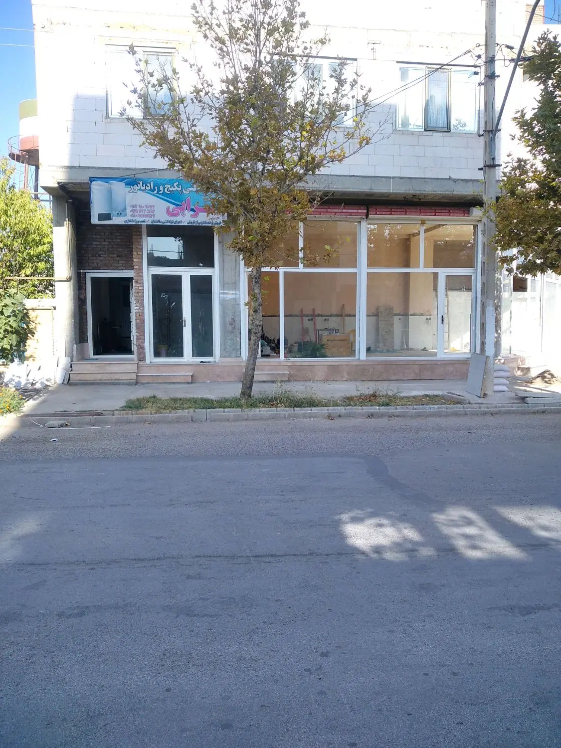 واگذاری یک باب مغازه به مساحت 60متر با بالکن 20مت