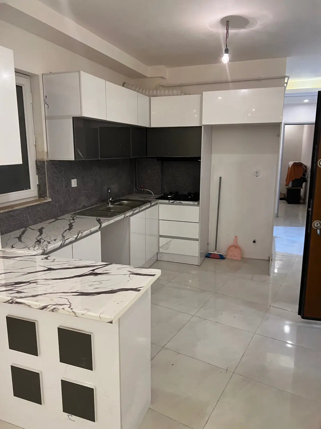 ویلایی دوبلکسی ۱۱۰متری تختی به مطهری
