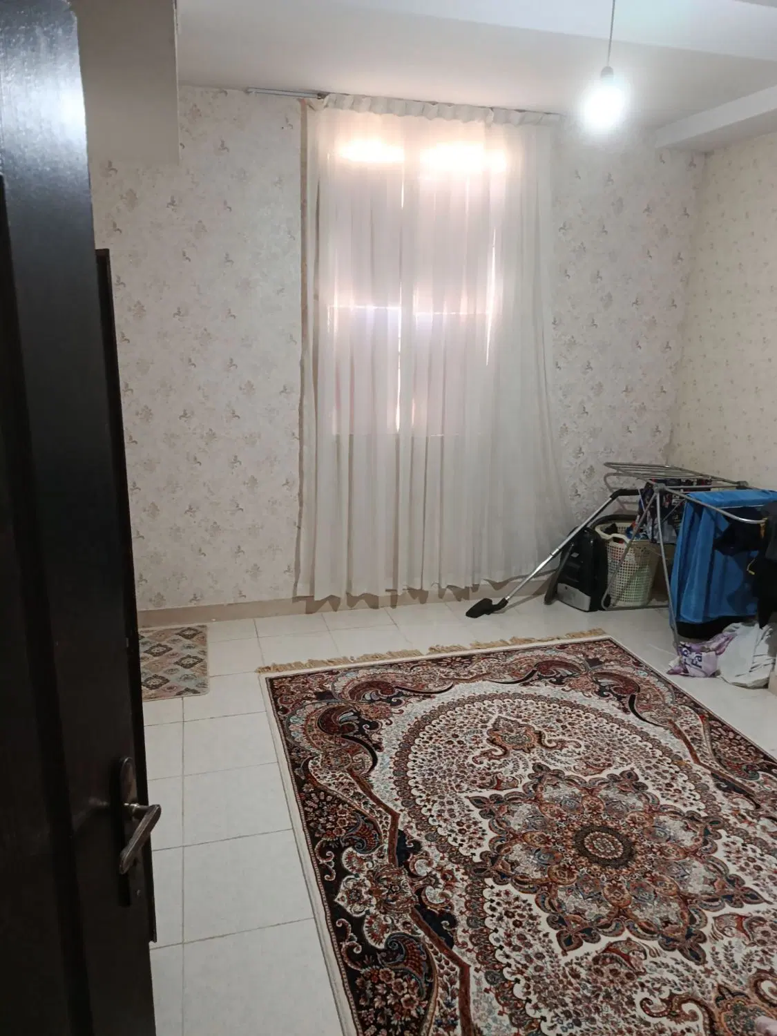 واحد ۸۶متری طبقه سوم انباری وبالکن شهرک وائین