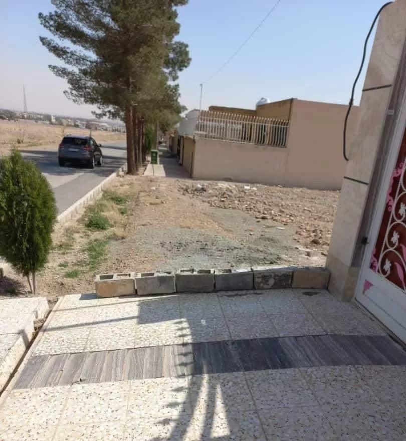 زمین ۸۵۰ متری اصفهان