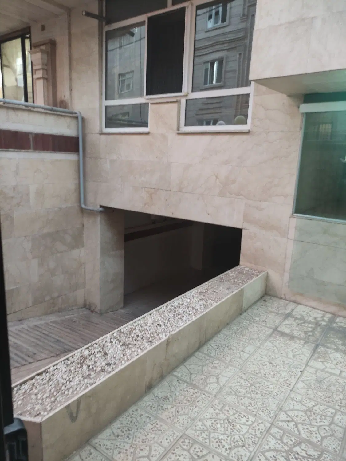 واحد ۷۰ متری سند دار