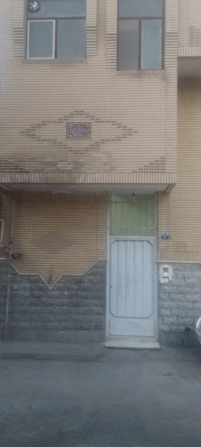 منزل دوطبقه