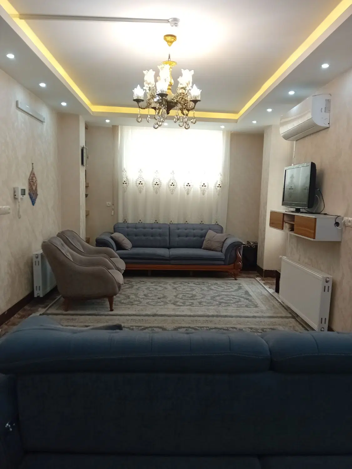 اجاره آپارتمان ۹۰ متری باهنر روبروی بیمارستان